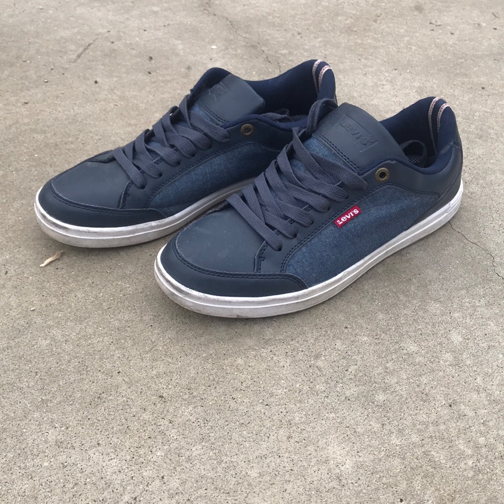 Levi’s skate shoe